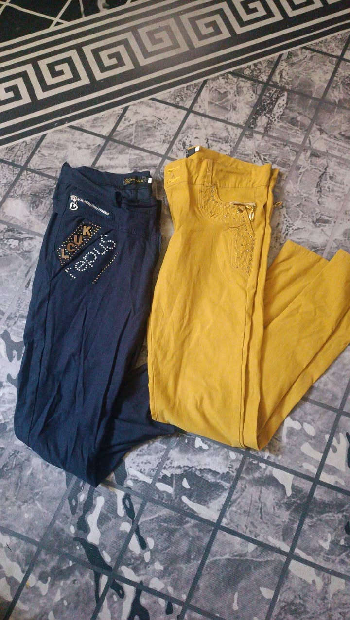 اغراض للبيع ،،،،ملابس قطعه عل٥الاف قطع أخيرة و الاحذيه عل٥ ،،


**إذا كنت صاحب هذا الإعلان وتريد حذفه لأي سبب، رجاءا أرسل رسالة إلى الدعم الفني**