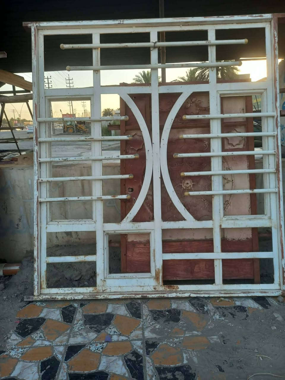 بوب حديد مع شبابيك للبيع 
العنوان المقداديه شهربان
***********
