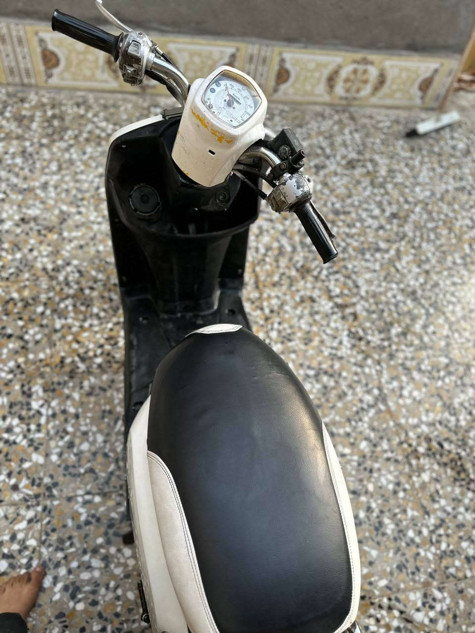 للبيع بوليس السعرب900/***********
