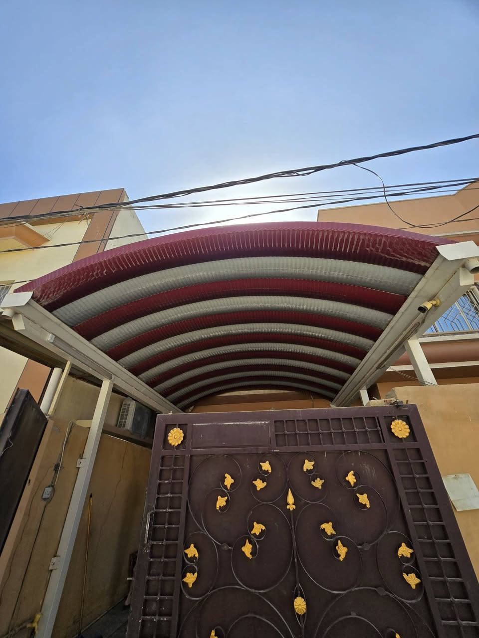 السلام عليكم سقيفة كيسبان شغل معمل فيض الغري بقياس العرض 3.8 متر وطول 4.6 متر و ارتفاع  2.6 متر للبيع مكاني مركز الحلة .


**إذا كنت صاحب هذا الإعلان وتريد حذفه لأي سبب، رجاءا أرسل رسالة إلى الدعم الفني**