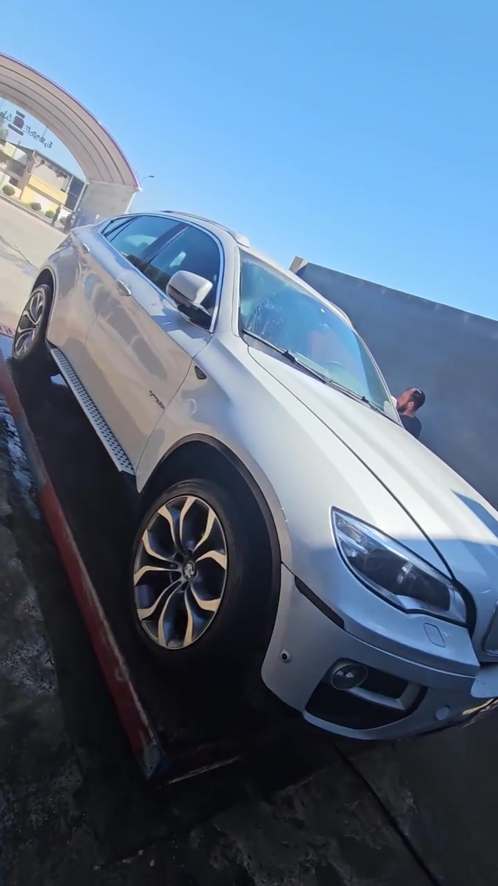 سلام عليكم اخوان السعر 125
X6 2013 50i x drive فول مواصفات
احلى x6 راح تشوفها بالواقع اجمل بكثير
السياره مصبوغه عام صبغ درجه اولى ب ١٣ ورقه 
حادثها مبين بالصوره مبدل قماره شرط الشغل بلاد و السياره كدام العين كاعده فول ١/١ 
حسب الفحص ما طلع بيها تبخير فقط سنتر مختلف سن 
و واتر بم مال تيربو ما يبرد لهذا يطلع بخار  و السياره تمشي مسايس ٢٦٠ 
المحرك  شويه يحتاج ترتيب  حتى لا تكلي طلع هيج و هيج
تجي تشوفها تقتنع و تاخذ
نواقصها بيها خربطه بالمحرك يطلع جيك انجن الكبير بس 
و برمجه frm الباقي كله شغال و حلو 
السياره ما عندي مجالها و محتاج اريد ابيع 
انطيك وياها غراض محرك كامل مفتر يطغ تسوي ادوات الك 
و هوايه شغلات تفيدك اذا ترتبها اخوان السياره كلش حلوه بس والله مجال ما عندي و صاحب السياره سكن دهوك يحولك شوكت ما تريد


**إذا كنت صاحب هذا الإعلان وتريد حذفه لأي سبب، رجاءا أرسل رسالة إلى الدعم الفني**