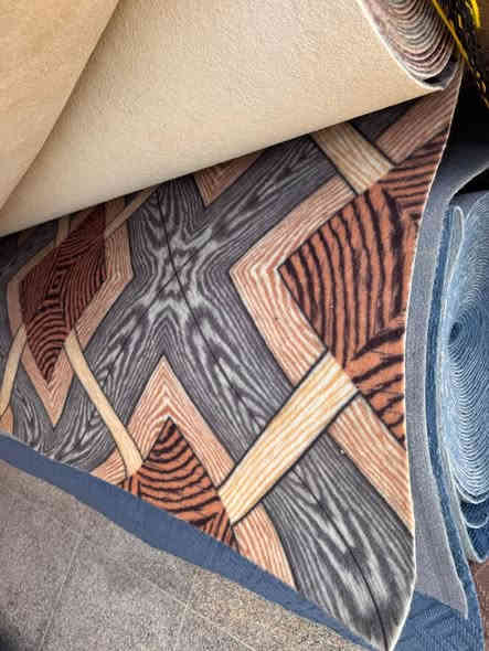 موكيت ايراني نقش بوهيمي
ونقش مخطط
عرض ٤ متر
سعر المتر المربع (( 3500 )) الف 
متوفر خدمة توصيل البصره 5 الاقضيه ونواحي 7 للحجز والاستفسار دايركت او واتساب ***********
