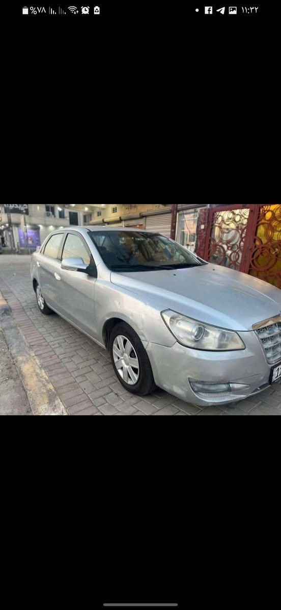 السلام عليكم DFM صيني موديل 2013 رقم بغداد إنگليزي بأسمي جاهزة من كل شي ماشية 92KM مكينة وگير وصدر وتبريد وكهربائيات كله جديد على شركة ما ملعوب بيهن تخم تاير جديد شاه مكفولة من الصبغ والضربة فقط عند قبق الجنطة صبغ على گد شبر السعر 60 ورقة وبيه مجال بسيط مكاني بغداد الدورة رقم الهاتف *********** بي واتساب
