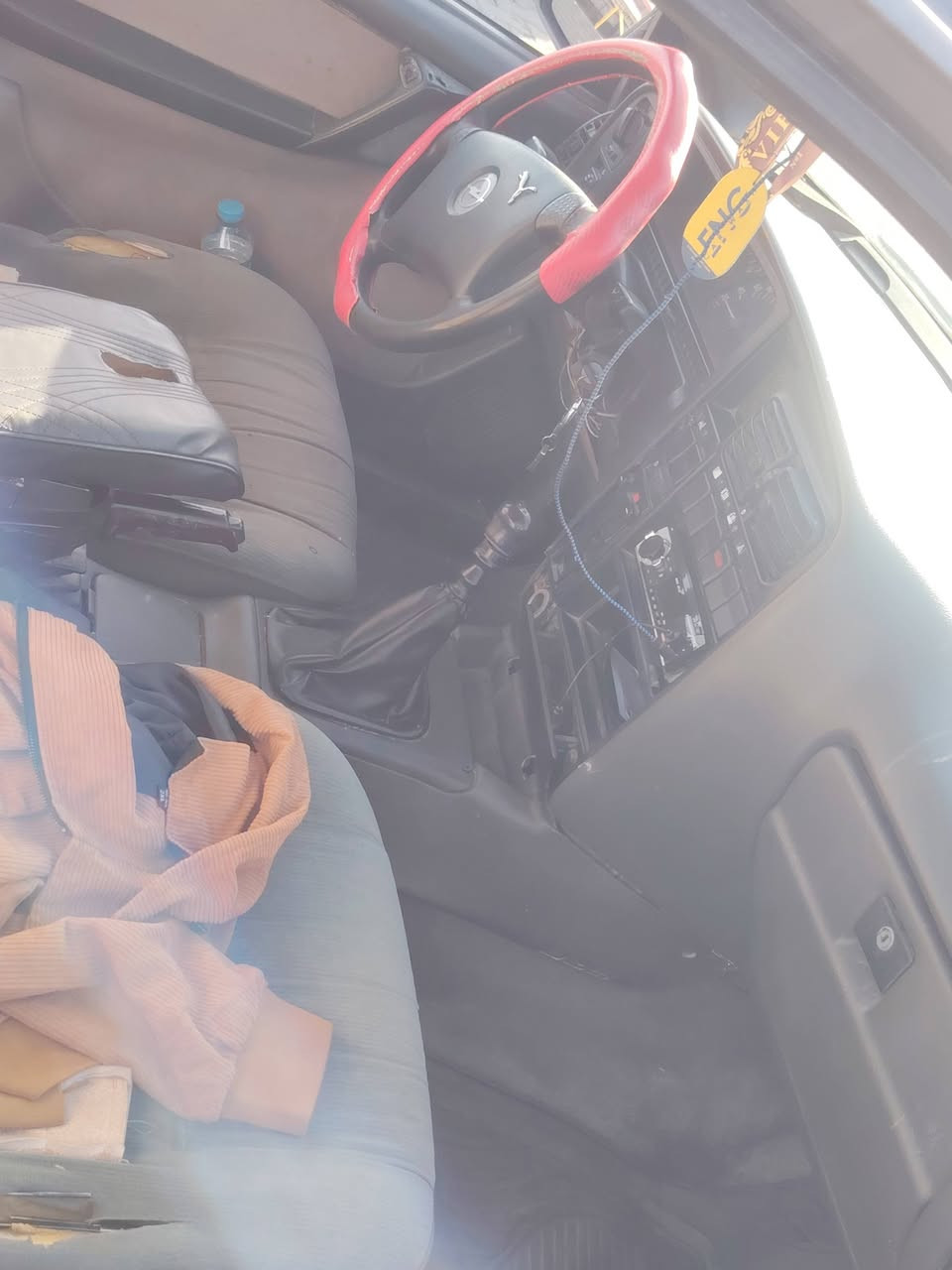 سلام عليكم مكلف بلنشر
اوبل موديل 1989
 بدون صبغ ع بلاد بدون خياس 
 محرك 20 بلادي كير شرط سياره جاهزة من كلشي شرط تحويل بعده فحص
 السعر 20 وبية مجال مراوس حسب القناعة 
 مكان السيارة بيجي
الاتصال على الرقم ***********
