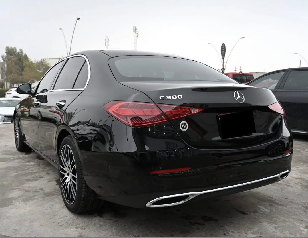 مرسيدس c300 موديل 2024
سياره كاتي تترقم شيمالي فقط

ماشيه 3000 كيلو متر 

مواصفات 

سقف فتحه 

كشن جلد 

كامرات جوانب و خلفي

حساسات

كشن هيتر 

كشن مساج

داخل ليد 

اوتو بارك
 محرك 2000 توربو

بعد اهوايه بيه مواصفات 

ضرره فقط سرقة بيبان و راجعه بلادي و مصبوغه

مكانه اربيل

***********
