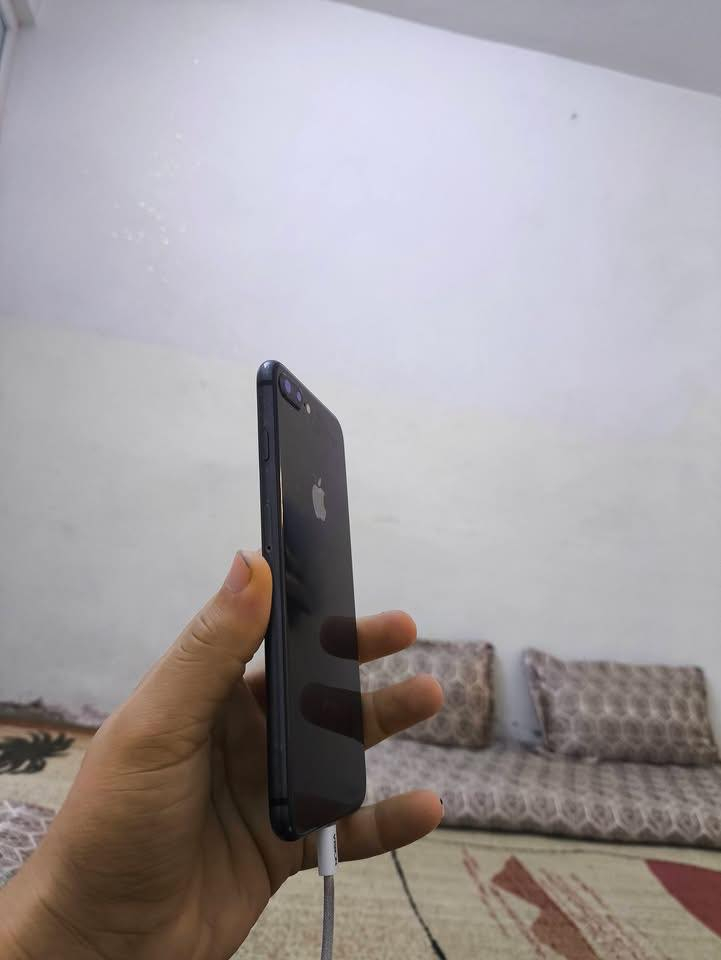 السلام عليكم 
آيفون 8بلص جهاز نضيف مال بيت بيها بس الضهر ينرادلو تبديل 

شرط نرومان ما ملعوب بيه بطاريه 69 بصمه فيس ايدي كلو شرط 

طالب عليه 120 وبيه مجال لشراي 🩶

مكاني موصل قادسيه الثانيه 📍

***********

***********
