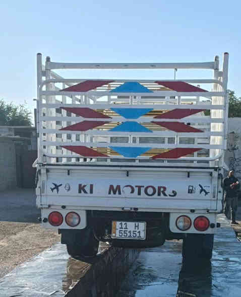 السلام عليكم 
كيا حمل 2018 رقم بغداد سنوية جديدة 
مكفولة كفاله عامه تخم تاير صدر جديد 
سيارة جديدة مال جناي 
مكان ديالى مندلي 
السعر 128وبي مجال 
***********
***********
