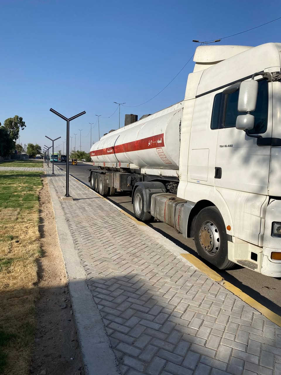 مان موديل ٢٠٠٨ طوناج باقي بي سنه السياره تخم تاير جيبيس جديد سياره بسمي رقمه بغداد السعر ٢٧٥ رقم تليفون ***********
