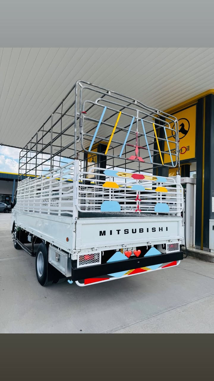 كانتر ٢٠١٦
مكفولة كفالة عامة 

كير و محرك و اكسل كلها شرط شركة 

تانكي كاز ٢٠٠ لتر

كلج محور الى كونديسة هواء

السيارة ماشية ٢٤٠ الف كم و قابل للزيادة 

السيارة جديدة و جاهزة ب معنى الكلمة 

من الدعامية لدعامية شرط
اسعر 220 شويه مجال
***********

اربيل
