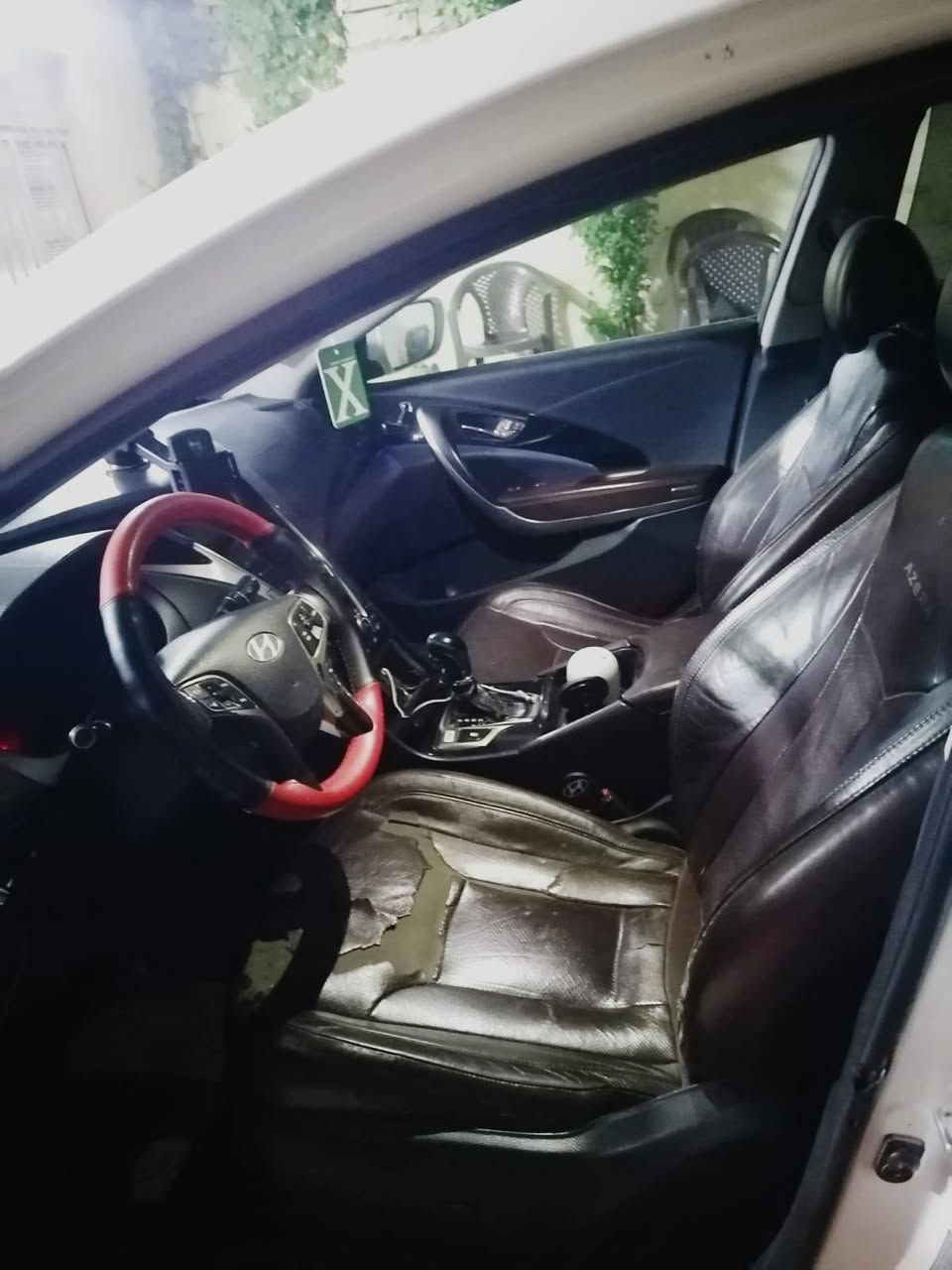 ازيرة  خليجي موديل  13 (1 على 1 فول ) جاملغ الايسر الخلفي نص قطعه صبغ تقريبا شبر في باب السائق بارد فقط محرك 3000 ما مفتوح سقف بارنوراما الاستفساراكثر على?***********رقم واتساب فقط?
