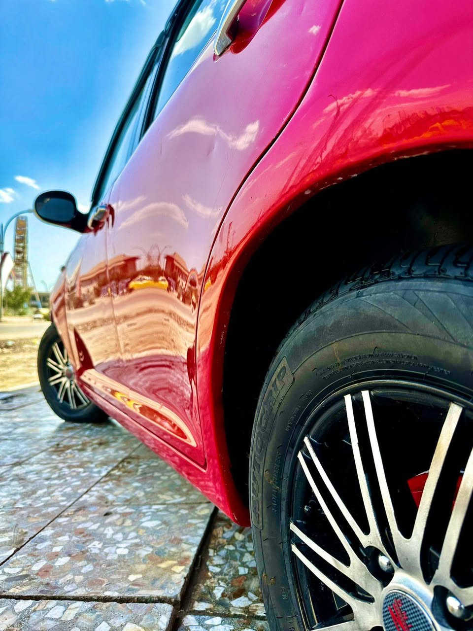 يالله

ليفان 2013🍅
رقم بغداد سنويه 28
باسمي رقم انكليزي
سياره جاهزه ع اخر حبايه
من كلشي
تبريد ثلج 
حداديه 
عين شيطان
غرفه جديده بجيس
ادامه منظومه بانزين
ادامه منظومه بريك
شاشه
تغليف 2كلر لامع
سياره متعوب عليه حيل
بيه جاملغات اماميه مبدلهن لان بيهن خياس  وتصوير قبل تبديل موجود
وجاملغ خلفي جارد 
سياره مال جناي 
سعر 40 مجال قليل

حله شارع 80 طريق نجف *********** 
سياره موجوده بالمحل شباب
