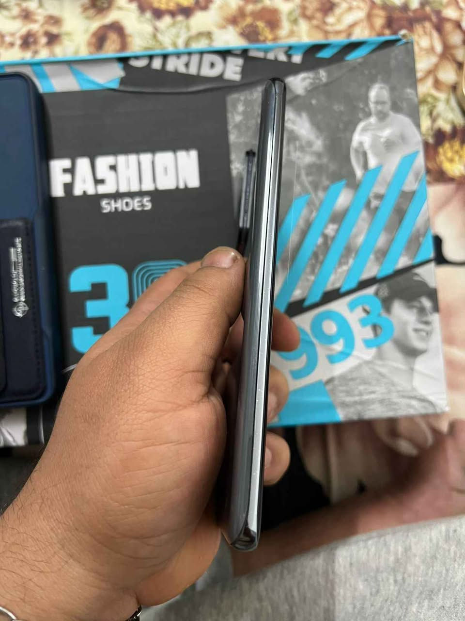 اس 20الترا مكفول ونضيف جدآ جدآ مكفول من كل شي كامرات x100 معروفه بي طبع بسيط بالشاشه ما مأثر السعر 240 الف قفل بيع فقط اسعار ثابته *********** وتساب فقط مكاني بغداد الحريه او ساحة عدن بغداد, العراق
