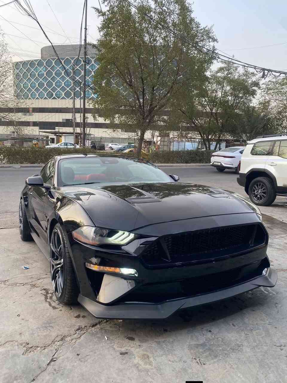 🔥 للبيع: Ford Mustang GT — قوة أمريكية حقيقية 🔥🖤
موستنج GT لعشاق الأداء والصوت الأسطوري، تجمع بين التصميم العدواني والتجربة الرياضية الممتعة على الطريق.
المواصفات:
• Ford Mustang GT
• قير 10 سرعات (أوتوماتيك)
• محرك V8 قوي بصوت مميز
• تصميم رياضي شرس
• جنوط رياضية كبيرة
• إضاءة LED حديثة
• نظام عادم رياضي
• شاشة معلومات وترفيه
• أنظمة أمان وثبات متقدمة
✨ السيارة نظيفة جداً وحالة ممتازة وجاهزة للاستخدام
📩 للتواصل والاستفسار: مراسلة خاصة


**إذا كنت صاحب هذا الإعلان وتريد حذفه لأي سبب، رجاءا أرسل رسالة إلى الدعم الفني**