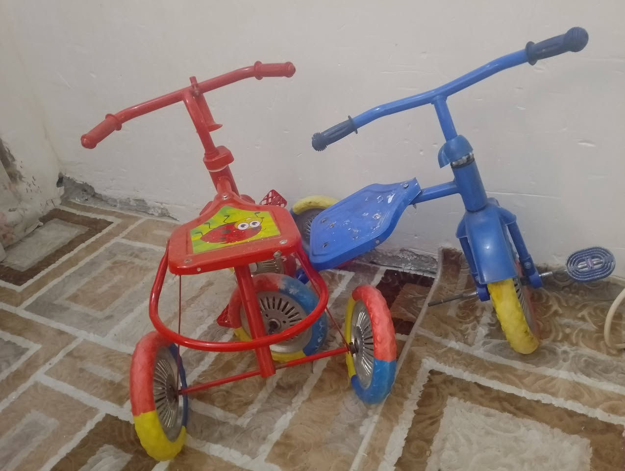 للبيع القنفات اثنينهن ب60والصوبه ب20والكرسي المتحرك ب10والباسكلات الواحد ب5والي يشتريهن كلهن انزله من سعرهن


**إذا كنت صاحب هذا الإعلان وتريد حذفه لأي سبب، رجاءا أرسل رسالة إلى الدعم الفني**