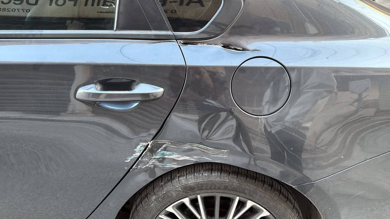 كيا فورتي  موديل 23 كلشي واضح بالصور السعر 165 بسمي السيارة
التصال ***********
