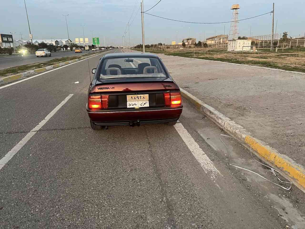 أوبل فيكترا موديل 1991مه كينه 18كيرعادي كير مه كينه شرط. بي دعم و ليدروسنوي تازه 2027كوبون به نزيني له كه له 
موبايل ***********
***********
سعر44
شوين كركوك
