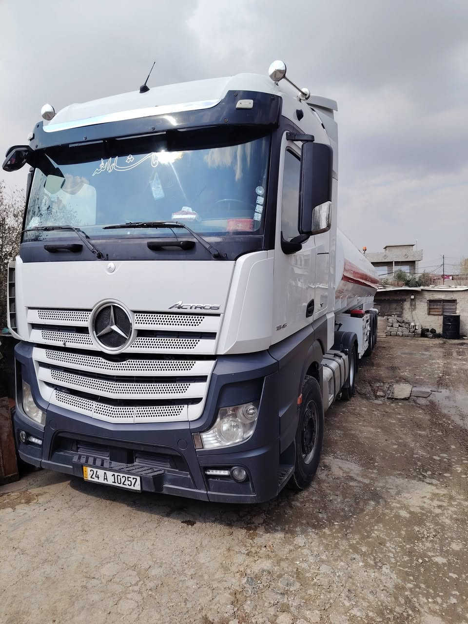 سلام عليكم اكتروز وحش موديل 2015 كور عالي حجم 1845 طوناج وتصريح أمني وسنوية جديد جي بي اس إلى 2030 سيارة مكفولة من صبغ و مكينة و وكير وشاصي سيارة جديدة صهريج فصال ارشد حداد موديل 2026 دنكيرين رفاع السعر خاص 
*********** / كورك📞
*********** /اسيا 📞
