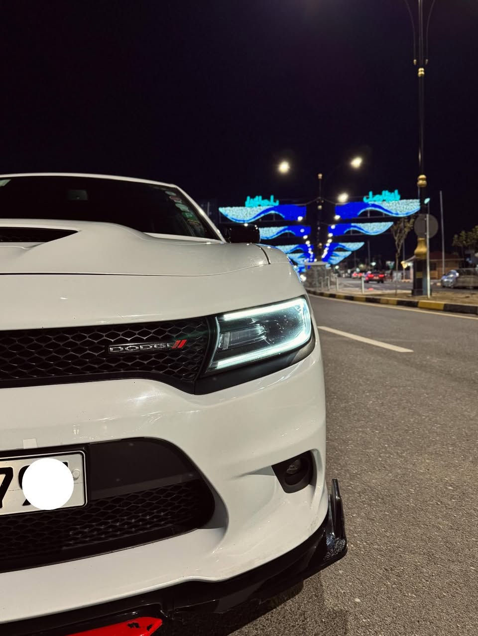 جارجر موديل 2019 GT
بدون ضرر كلين تايتل لون ابيض
وارد كندي
فول مواصفات بس فتحه ما بيها 
كشنات جلد احمر 
شفتات استيرن
حساسات خلفي
كامرة خلفي
سيارة ماشيه65mil
طخم امامي وخلفي جديد بشرط
محرك 3600
رقم دهوك مسطرة 
فول ادامه
استفسار ***********
***********
