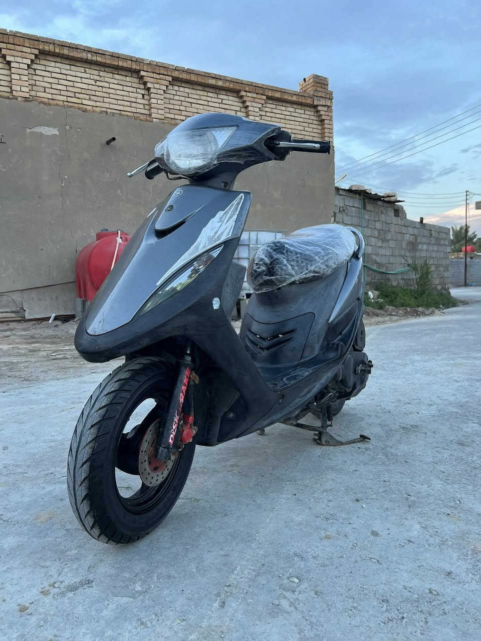 سلام عليكم  دراجه ماكس رمبه شرطه كلها بلاد وشغاله من طول للطول شوفت عينكم نشافتها ونضافتها شرط كلها ختم واحد ويه المكينه بسبب تقصير صار بيها تبخير وبدلت بستم 
كلشي بيها بلاد نكره وحده تشتغل ومكينتها شرط ماتسمع صوتها 
مكان بصره 
سعر 850


**إذا كنت صاحب هذا الإعلان وتريد حذفه لأي سبب، رجاءا أرسل رسالة إلى الدعم الفني**