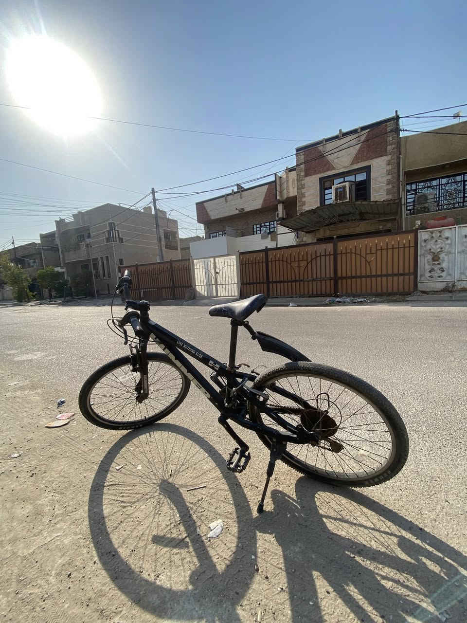 سلام عليكم 
بايسكل همر للبيع 
حجم 24
يرادله ترتيبات بسيطه 
السعر ٩٠ وبي مجال
مكاني بغداد الدورة  
موجود ماسنجر او واتساب ***********
