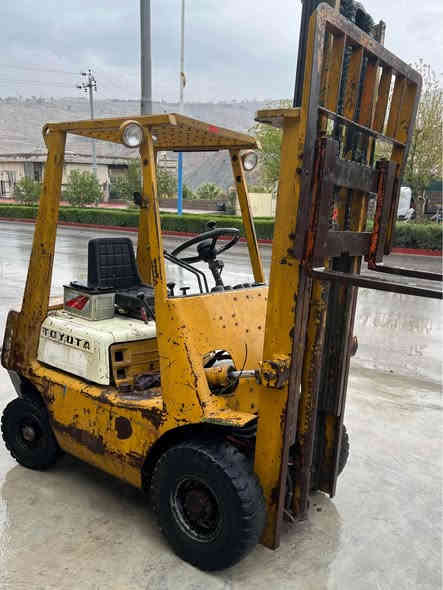 رافيعه ٢ته نو  نيو تويتا. ده بل گير  مه كينه ي تويتاي ٨٥ بيلاد ي دوته نو نيو  بو چوار مه تر هه له گري   وافيعه كه   زور زورخاوينه كي مشته رئيه تيلكات
***********
*********** دخان
