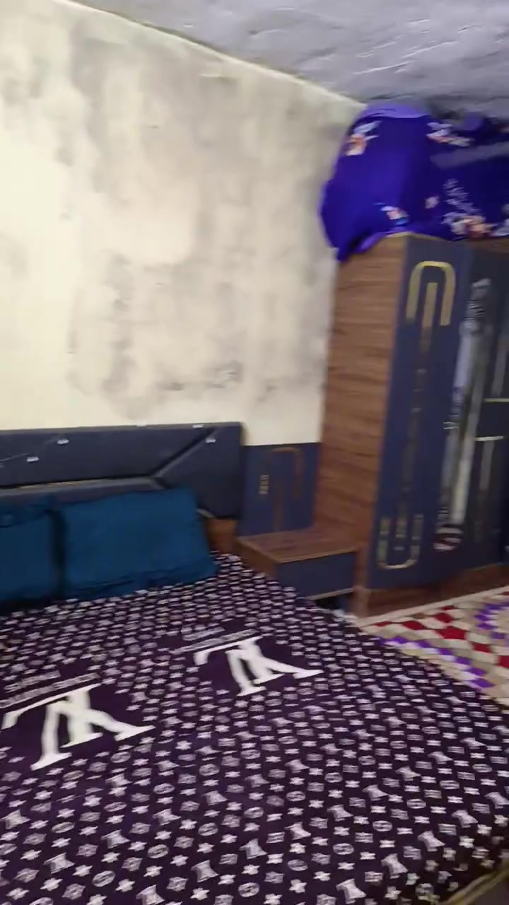 السلام عليكم بيت زراعي للبيع ال حمد نزلت شيخ سامي بفرع أسواق حيدر 100 متر مشمول بالتطويب سعره 10 قفل مابي كل مجال الاستفسار اتصل ع الرقم ***********
