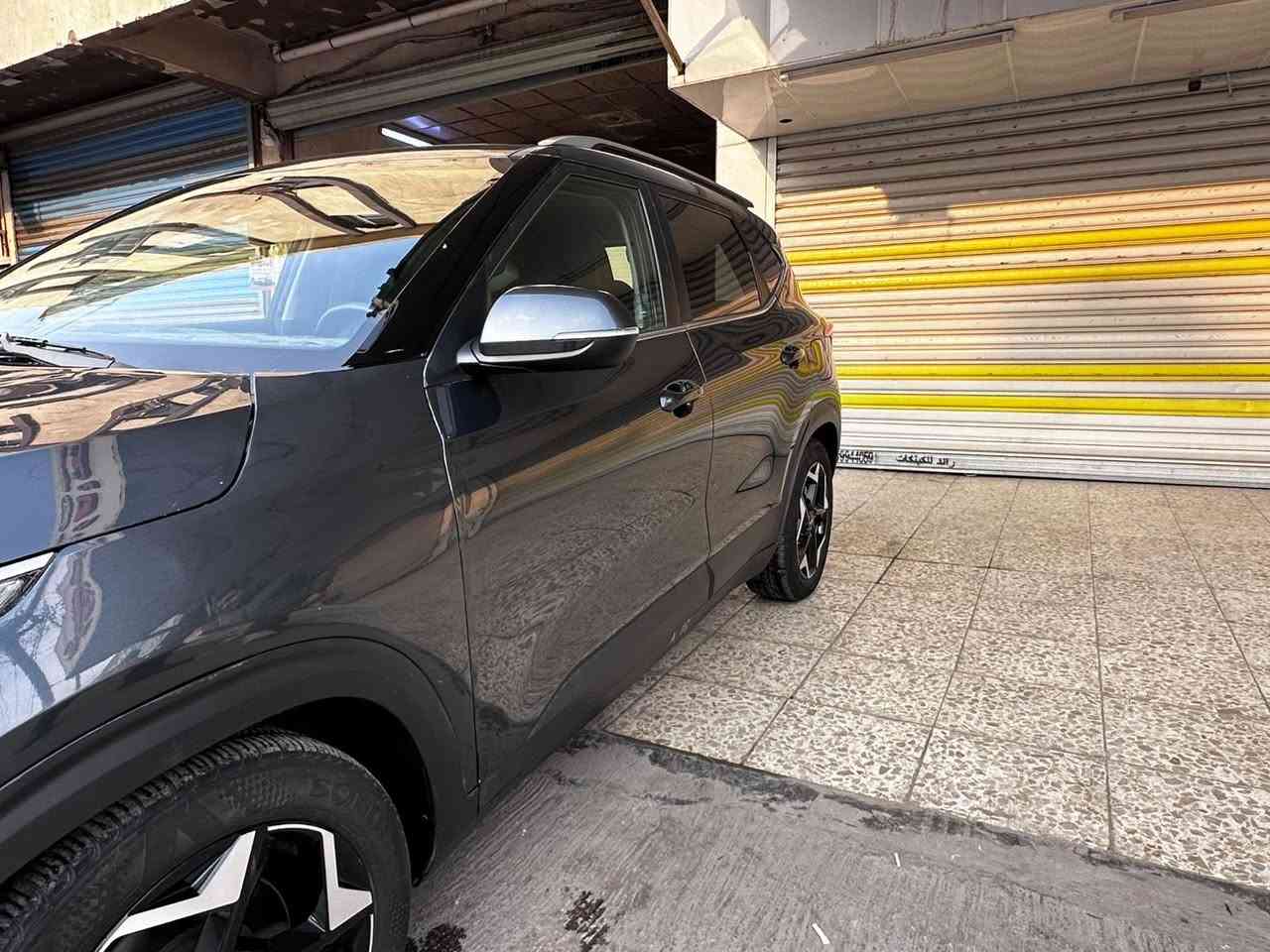 السلام عليكم
كيا سيلتوس  امريكي 
دخول جديد رقم منفيس بأسمي موديل 2024
محرك 2000 دوش

ثلاثه انظمة قيادة نورمل ..سبورت .. سمارت
ماشيه ١٢ ميل!!
بصمة  شاشه متصله كاري بلي
كشنات جلد !!
تبريد شاشه واناره داخليه LED لمس
تجوه خلفيه حاملة اكواب 
رادار امامي 
رادار خلفي 
رادار جانبي نقطة عمياء 
رادار تنبيه عند فتح الأبواب 
توقف ذاتي ….اطفاء ذاتي  في حالة الوقوف  تقليل صرف البانزين 
قيادة ذاتية 
مانع انزلاق
نظام صوت 
تبريد قطعتين خلفي + شاحن تايبسي
اشاير بلمري 
لد امامي خلفي 
الحادث: فقط جاملغ صبغ نفسه عدته صبغته 

مكان السياره بغداد الغديرساحة ميسلون  بدون رقم
السعر١٦٠ وبيه مجال للشراي
لاستفسار ***********
