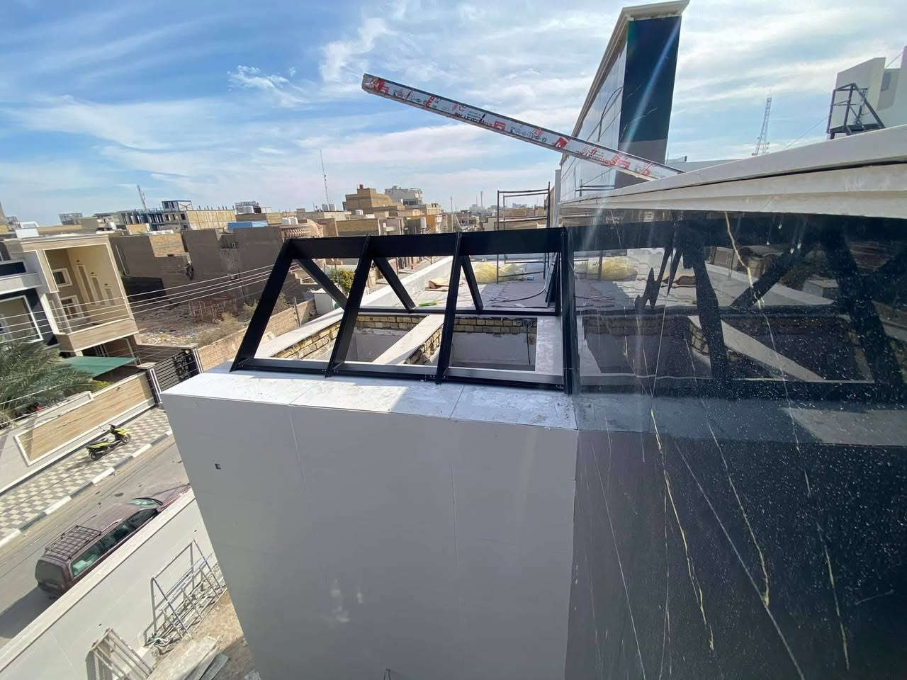 مجموعة من اعمال السكاي لايت بتصميم مميز!

شركة درع البيت للألمنيوم والزجاج تقدم مجموعة من اعمال السكاي لايت في مدينة الناصرية، حيث تم تنفيذ المشروع بأعلى معايير الجودة لضمان المتانة والأمان والجمال المعماري.

🔹 المواصفات الفنية للمشروع:
✅ الزجاج المستخدم: لامنيت مجلتن بثلاث طبقات زجاج مع سبيسر 12ملم، بلون بحري يعكس الأناقة والهدوء.
✅ مقطع الألمنيوم: كيرتن 5*15، يتميز بالقوة والصلابة لتحمل الظروف الجوية المختلفة.

نحرص دائمًا على تقديم الحلول العصرية في مجال الزجاج والألمنيوم، 

📍 مواقعنا:
 • أربيل: الصناعه الجنوبية خلف المعارض 
 • الأنبار – الفلوجه: مقابيل كليه السراج 

📞 للتواصل والاستفسارات:
***********
***********

#درع_البيت #سكاي_لايت #ألمنيوم #زجاج #تصاميم_عصرية #الناصرية #مشاريع_معمارية #العراق
