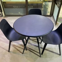 عدد الكرسي ١٨ عدد الميز ٦ الاتصال 07718505102 العطيفيه شارع الدامرجي