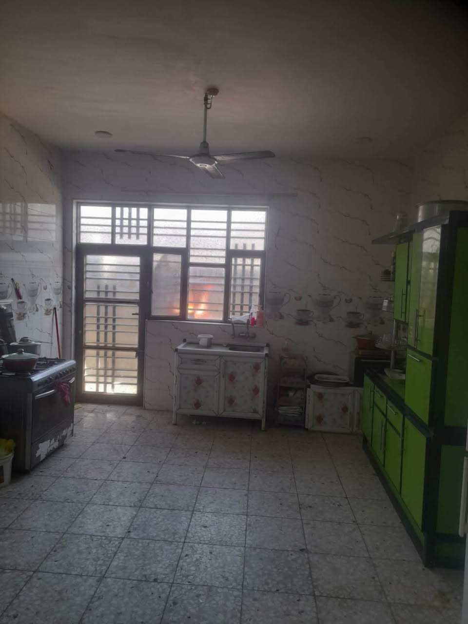 مكلف بلنشر دار زراعي ركن مربع طابقين قرار 25//100متر شارعين سيدهاشم نهايه الشموخ سعر110وبي مجال
***********
