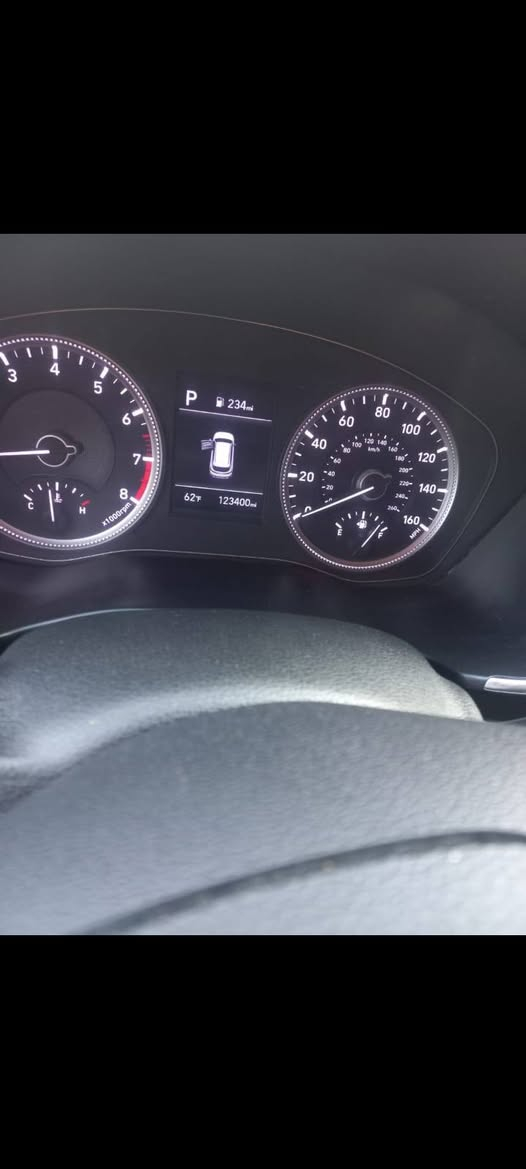 السلام عليكم سنتافيا موديل ١٩  وارد امريكي رقم اربيل سنوية جديدة بسمي وهزة جديدة تحكم استيرن وانزلاق وبيها سايد ابريك واطفاء ذاتي رادار خلفي  وامامي خمسة راكب مكينة 2400 GTR  الحادث بنيد وجاملغ مكان السيارة بغداد رقم الهاتف ( ***********) سعرها ١٨٠ وبيها مجال
