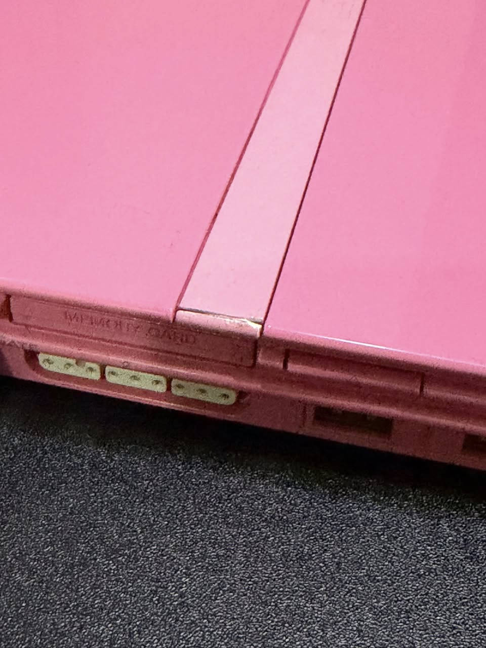 السلام عليكم  بلي ستيشن 2 لون وردي  🌸🩷
ريجن ياباني (لوك ستيكر ما مفتوح ) ، عدسة طلقة، مع ملحقات كاملة + ميموري 
 
الجهاز بيه ملاحظات موضحها بالصور


**إذا كنت صاحب هذا الإعلان وتريد حذفه لأي سبب، رجاءا أرسل رسالة إلى الدعم الفني**