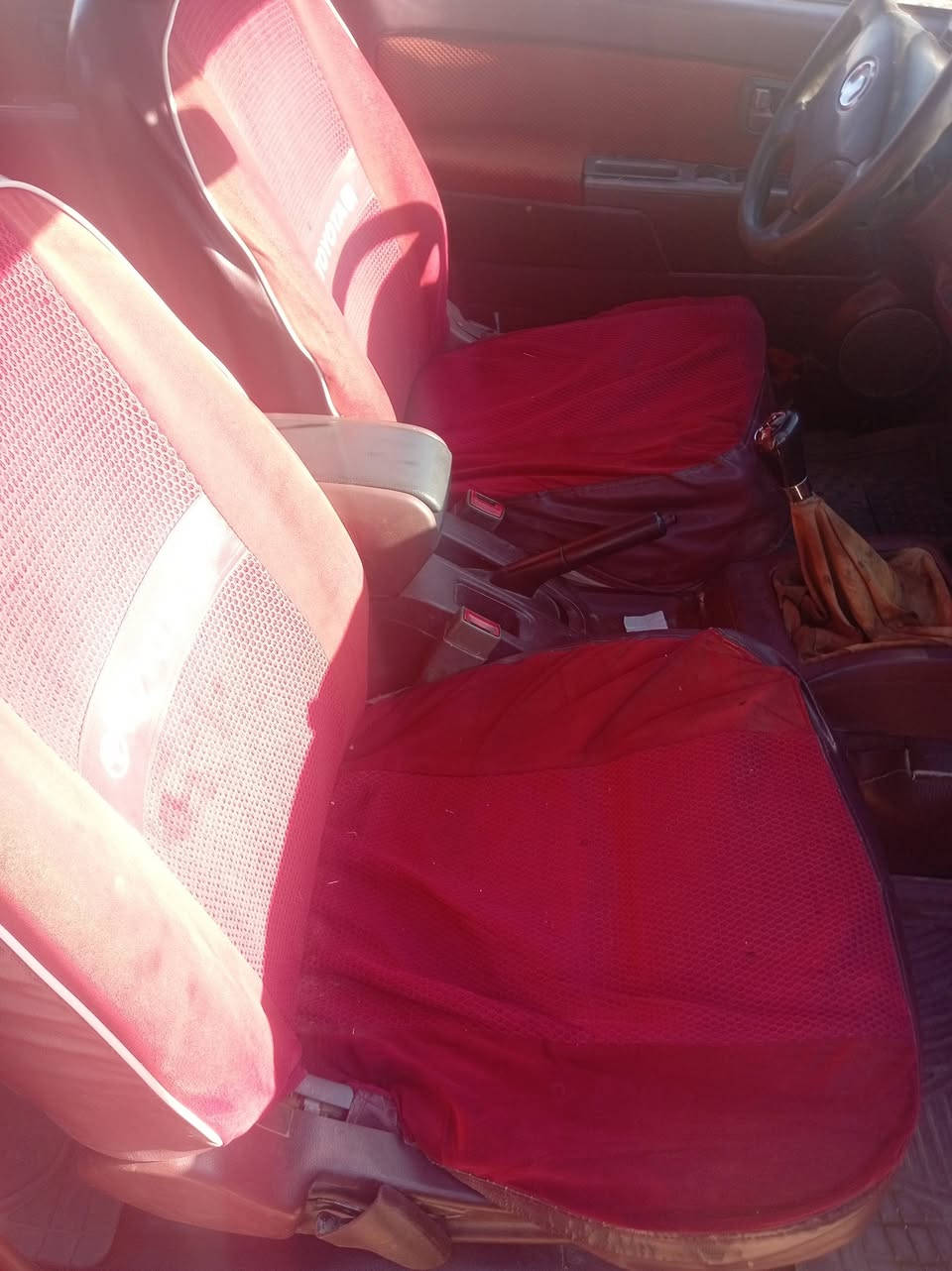 سلام عليكم سياره كرتويل رقم ضيقار ألماني سياره جديد من قرفه وكربيات مديل ٢٠١٢ كير مكينه جديدات سعر ٤٣وبيه مجال كلش قليل رقم ***********
