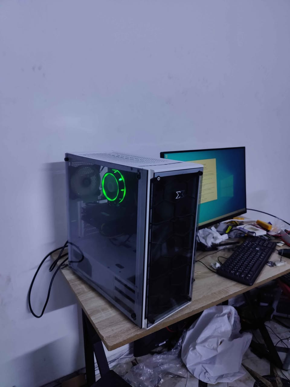 كمبيوتر بالمواصفات التالية 
ryzen 5 2600x 
ram 8gb ddr4
gpu rx 580 8gb 
 psu 700w 
hhd 500gb 

يحتاج تطوير (رام و  اس اس دي ) 
الكرت جدا نظيف  الكيس يحوي 4 فانات وhub 
السعر 335 سعر نهائي

يوجد توصيل جميع المحافظات بغداد, العراق


**إذا كنت صاحب هذا الإعلان وتريد حذفه لأي سبب، رجاءا أرسل رسالة إلى الدعم الفني**