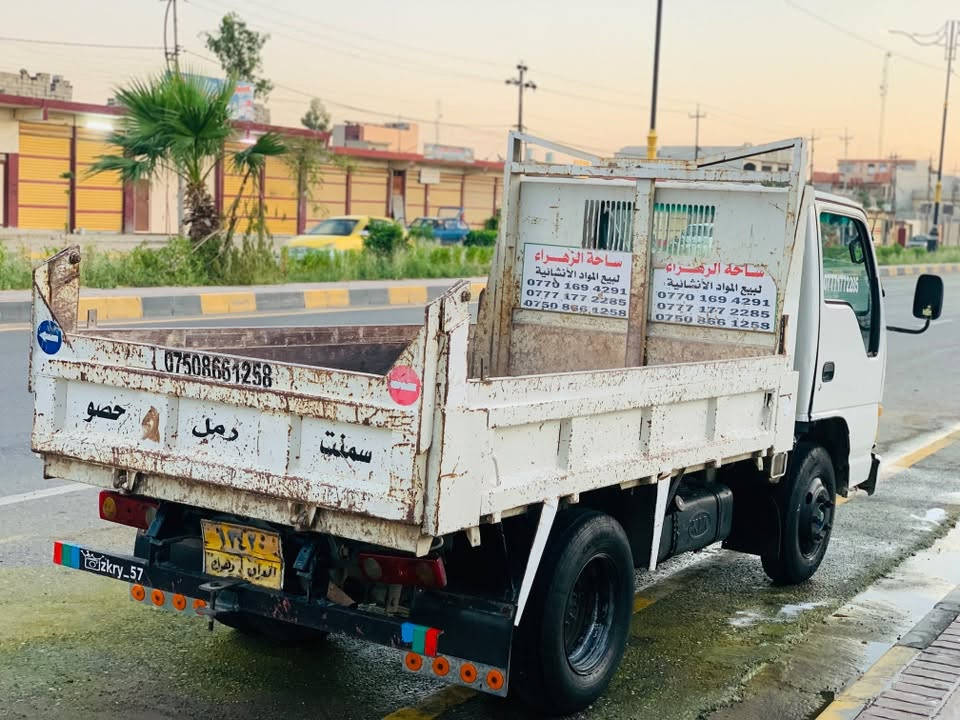 ازوزه للبيع موديل ٢٠٠٤ سياره بلادي مكينه تصرف عنوان موصل رقم دهوك *********** ***********
