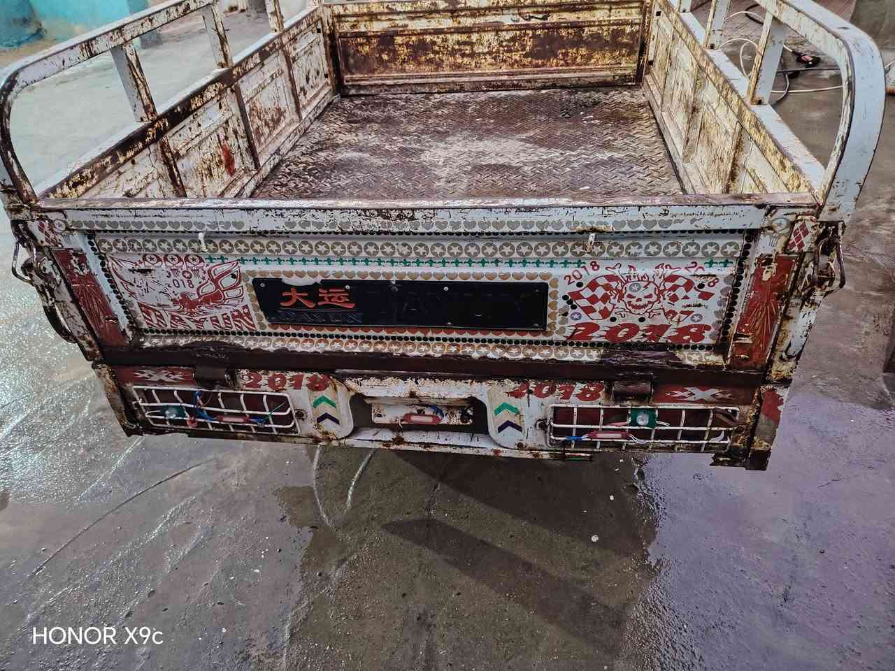 سلام عليكم ستوته البيع موديل 2018الستوته جاهزه من كلشي الستوته اوراق كامله اي نقص ما بيه اللعلم الستوته نثيه بس مشدودله سدر مال فحل السعر 1350وبيه مجال الرقم الهاتف ***********
