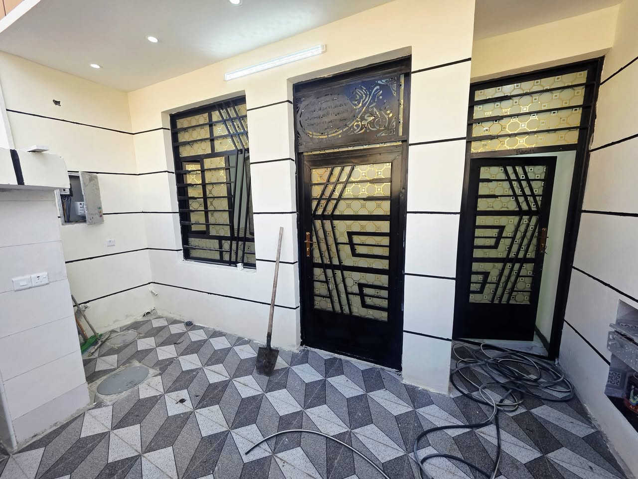 للبيع دار  سكني للبيع بناء جديد حي الوحدة   قرب السوق قرب الشارع  مكتبة البيان العام  للإستفسار  خاص او وتساب  ***********
