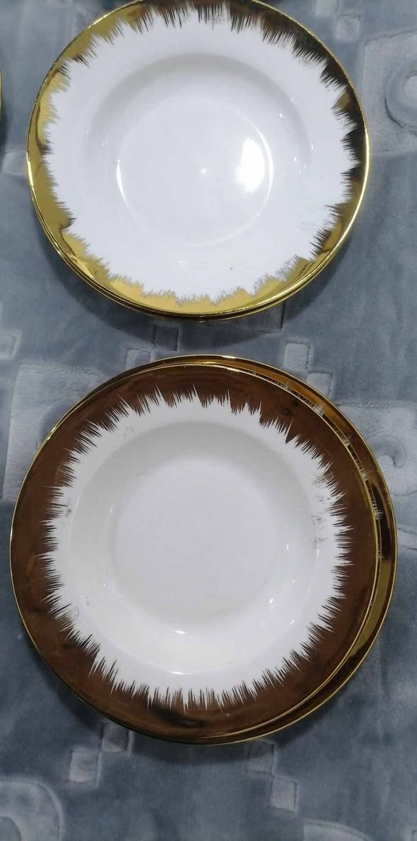 كرتون مذهب بسعر ٣٧ الف مع التوصيل

يتكون من ٢٦ قطعة :

١٦ قطعة ماعون تمن حجم كبير 
٣ قطع انجانه حجم كبير
٢ قطع كاسات كبار مثارد
٤ قطع صحون حلاوه 
١ قطعة كاسه زغيره

يوجد توصيل لكافة المحافظات 
***********
