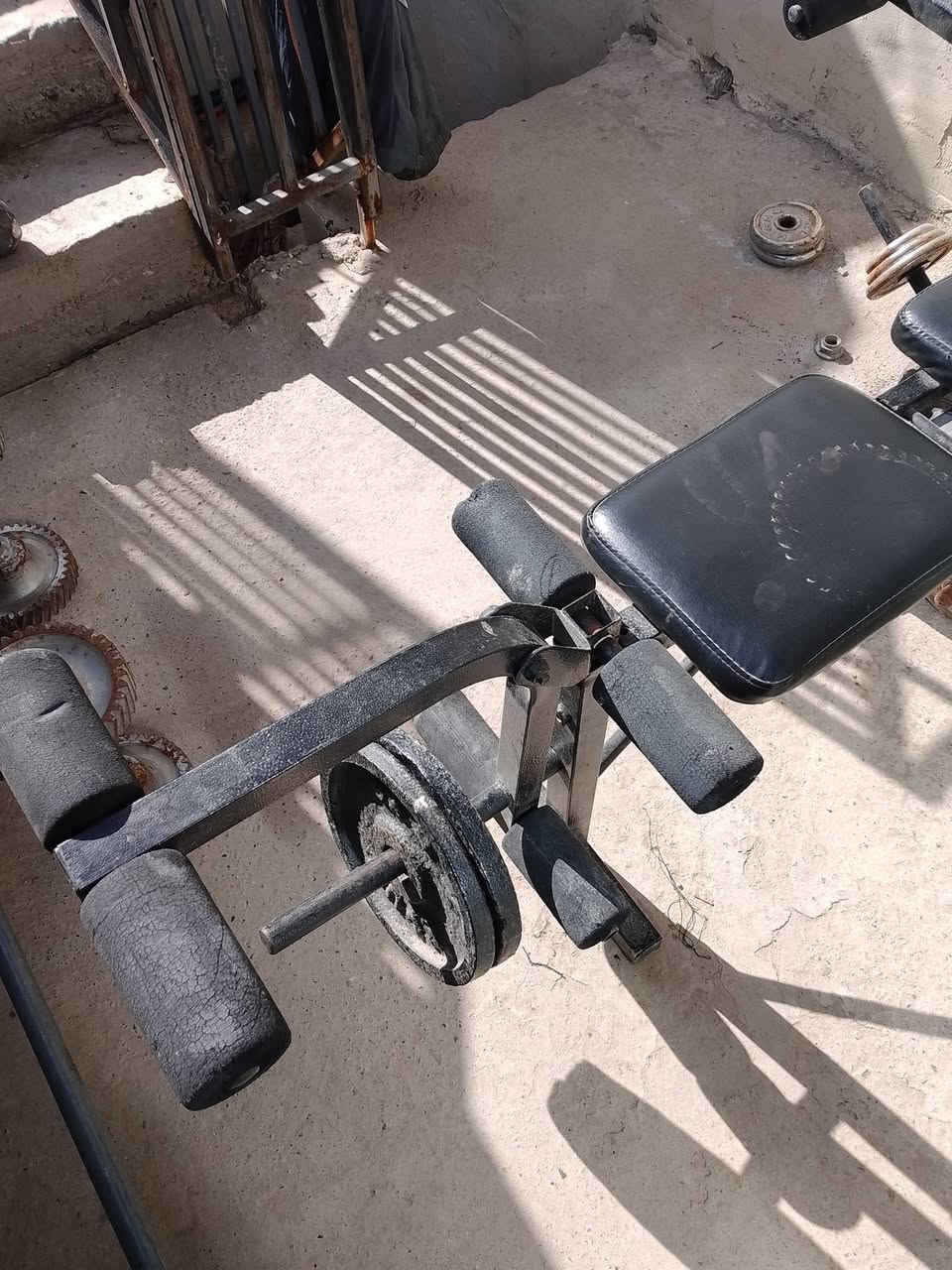 مصطبة متكاملة
تمرين بطين وظهر واكتاف وفتح صدر وبينج بريس وضغط خلفي امامي وتمرين رجل متكاملة 
للبيع 100 ألف 
عنوان موصل الجانب الأيمن
للاستفسار ***********
