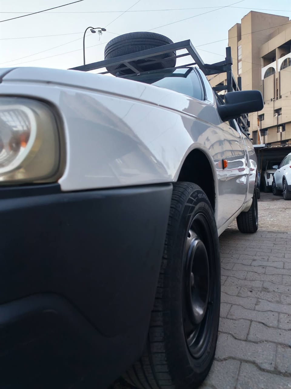 ﷽
{إنَ الُلُُه وَمٌلُائكِةِ يَصّلُوَنَ ْعلُيَ الُنَبّيَ
 يَاايَُْها الُذَيَنَ امٌنَوَ صّلُوَ عليه وَسِلُمٌوَ ْ تْسِلُيَمٌا}
           ﷺ

السلام عليكم.. 
بيــــكم اريـــــــــــــدو موديل 2016
علىٰ وضع الشركه إستـــخدام شخصي وما متعوبه
ماشيه 65 الف كم 
صفاحـــها موس سـياره عـدله ونصبـته كلش حلــوه
وشرط بالحقيقه بعد أحلى من الصور جاهزه گبل للشارع
دينار ما تصرف عليه  
العنوان بغــــــــــداد شارع حيفا بالقرب من مدخل الشواكه 
السعر 55 وبيه مجال حگ الجيه
                           ***********
