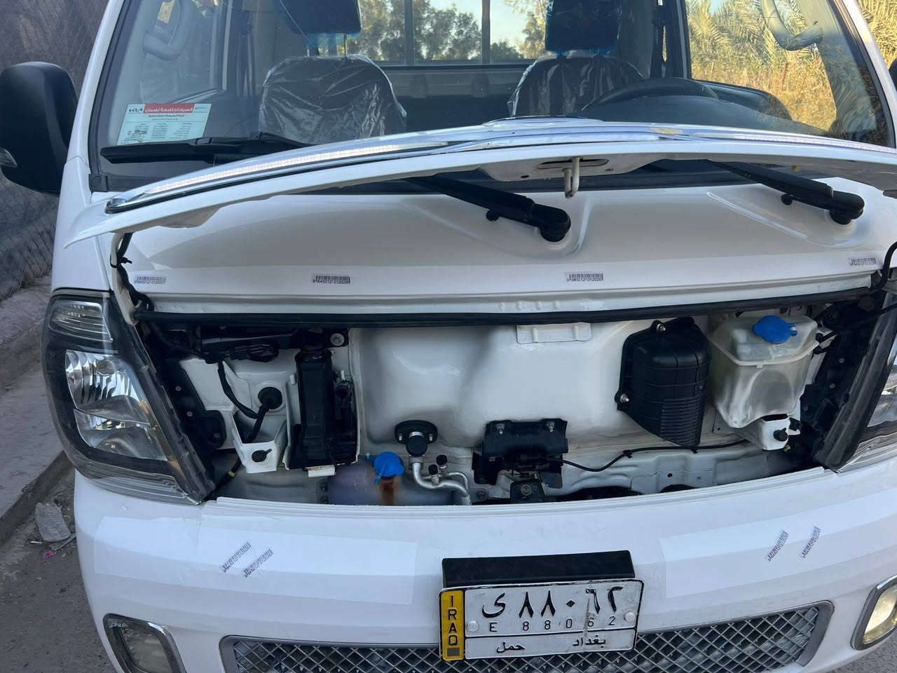 السلام عليكم كيه موديل 22  دبل ارباك رقم بغداد السيارة.    مكفوله كفاله عامه وضع شركه بيها فقط رصعه بل بنيد بدون صبغ بدون تبديل محرك وكير وكسن وضع شركه السيارة تخم تاير جديد سنويه بسمي شرط التحويل من زيرو عندي عنوان بغداد السعر 142 وبيها مجال بصيط ماشيه 80          ***********
