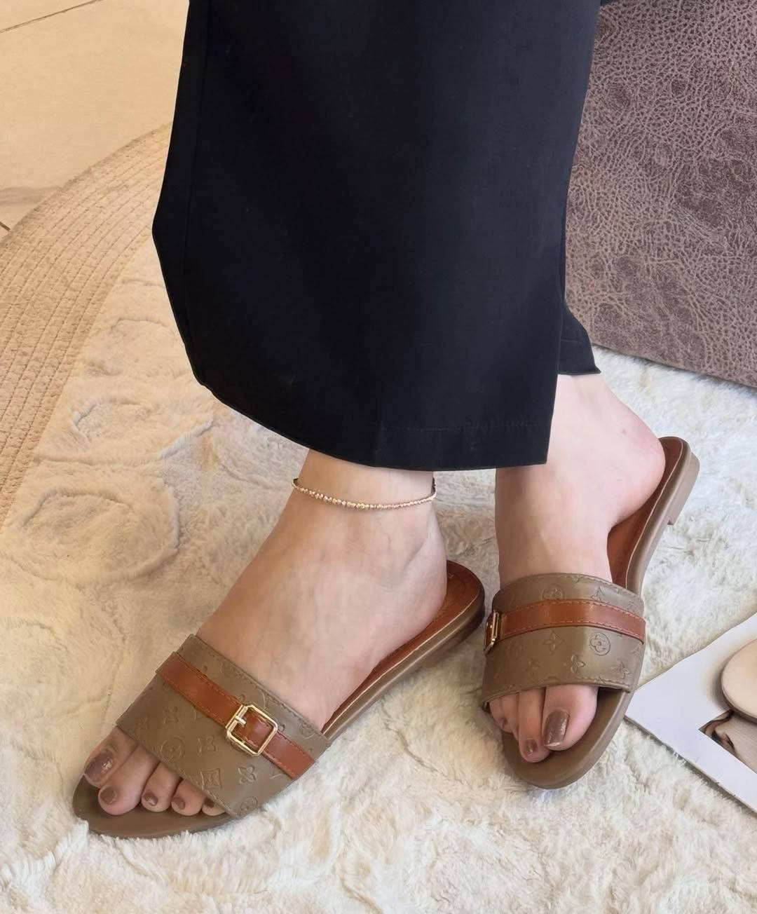 ⁨	سليبر 🤎🔥. شغل و كوالتي عالي  قاعدة مريحة  القياسات 37_38_39_40_41 السعر 10  📍الفرع الاول : العامرية شارع العسل مجاور مكتبة العسل 📍الفرع الثاني : العامرية شارع العسل مقابل مجمع اليزن 📍الفرع الثالث : الاعظمية شارع الضباط مقابل كص الآغا البغدادي⁩⁩⁩⁩


**إذا كنت صاحب هذا الإعلان وتريد حذفه لأي سبب، رجاءا أرسل رسالة إلى الدعم الفني**