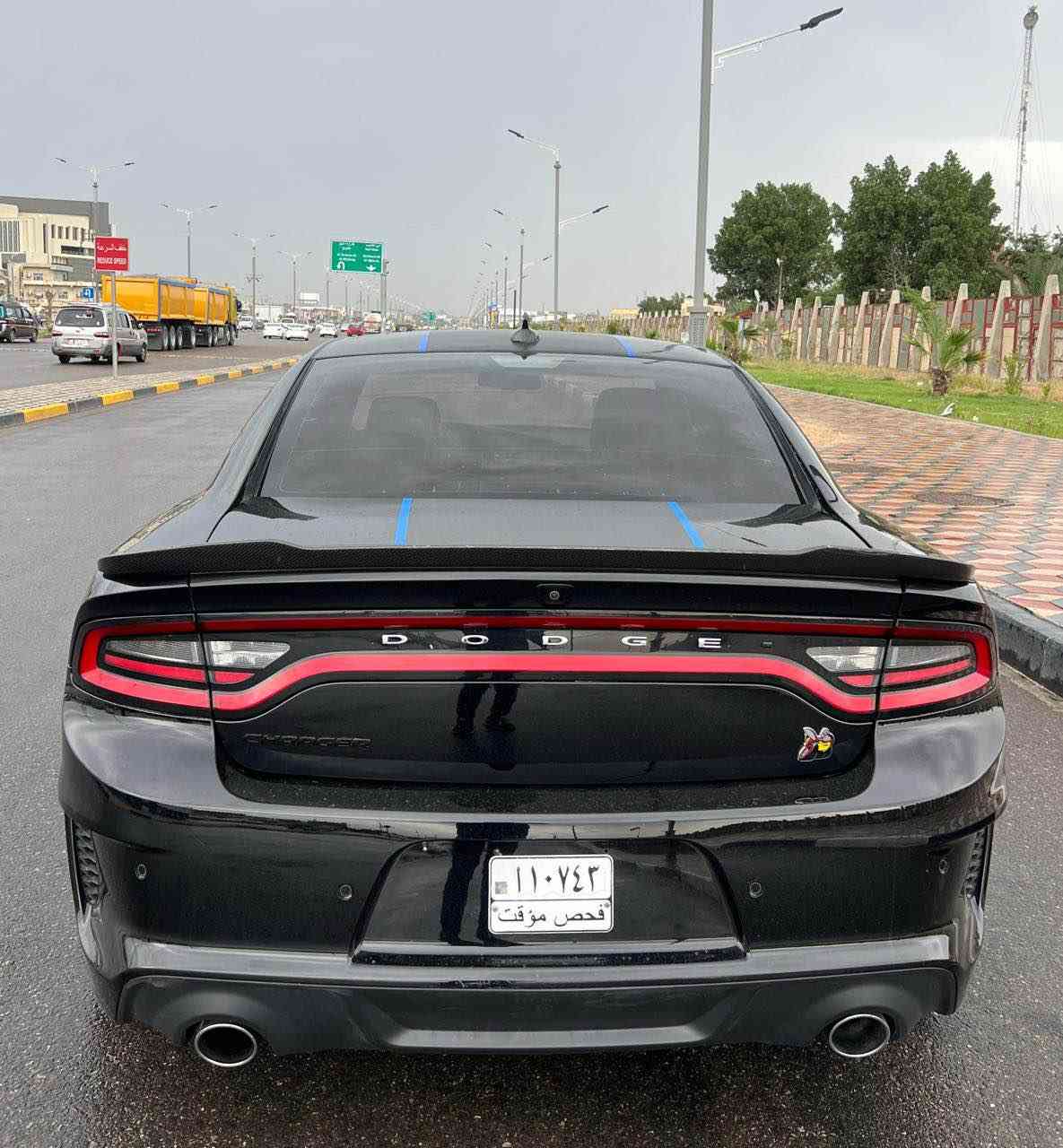 السلام عليكم  ‏مدير 2023

سكات باك وايد بدي موبر النسخة 90من اصل 230 قطعة حول العالم  اللون الاسود  

مرقم وكامل البصره  

محرك 6400 ماشية 16الف km السيارة فول مواصفات كشنات جلد وكنتارة كهربائية تدفئه وتبريد ستيرن تدفئه شفتات ستيرن ستيرن كهربائية خزن ممري نقطة عمياء رادار امامي سماعات هارمن 

دخول السيارة تقرير وبيه بارد قطعتين قمارة وجمالغ فقط والبقي السيارة مكفوله من كلشي 

رقم الشاصي.  2C3CDXGJOPH678458

السعر / 300$ ثلاث شدات 

العنوان /البصره ابو صخير سكن المطار

الرقم /*********** البصرة, العراق
