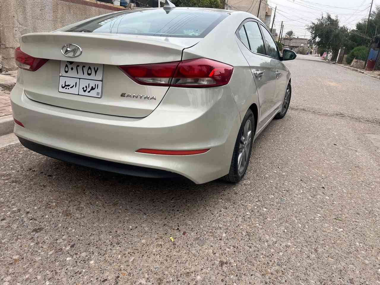 النترا 2017
ماشيه ١١٠

بيها ٣ قطع بدون دواخل 

السعر 105
***********
