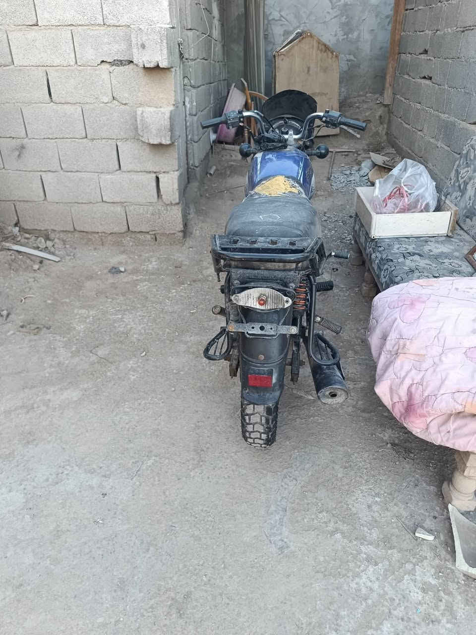 دراجه تيبوكسان موديل 18 دراجه للبيع كامله شغلات بسيطه بيها شغاله 850 بها مجال المكان واسط ان شاء الله هاي يكون ***********
