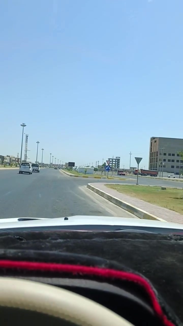 يقدم مكتب الركن الذهبي للعقار
قطع اراضي طابو صرف داخل مدينه الرمادي
وقرب المجمعات السكنيه  وجامعه الانبار
فرصه لا تتكرر يمتاز هذا توزيع  بقربه من مدينه الرمادي 5كيلو
الاستفسار ***********
الاسعار  12مليون فما فوق  المساحات 250
شوراع 12+15+40+60
