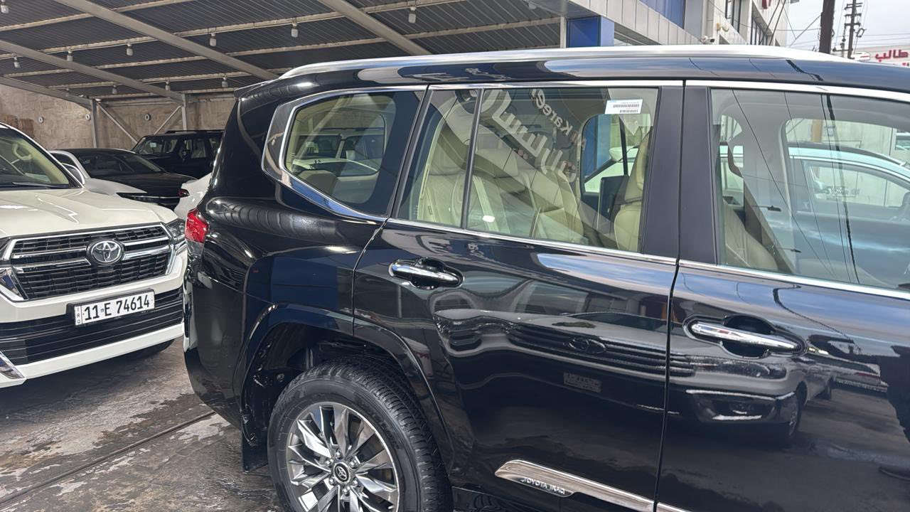 ‏VX 2024 SAS
في اكس ٢٠٢٤ وكاله ساز تويوتا العراق
ضمان ٣ سنوات او ١٠٠ الف كيلو
عداد السيآرة 13 الف
السيآرة مغلفه افلام حماية PPF 
توين تيربوا
فول الفول محرك 4.0 
مرقم بغداد كامل
٤ كشنات تبريد
مقعد سائق كهربائي 
١٤ سماعه jbl
مقاعد صف ثالث كهربائيه 
لايت امامي ٣ عدسات
كاميره خلفيه 
حساسات امامي خلفي
شاشه عدادات ديجتال
دعاميات اماميه خلفيه لمتدد
الاستفسار ***********
