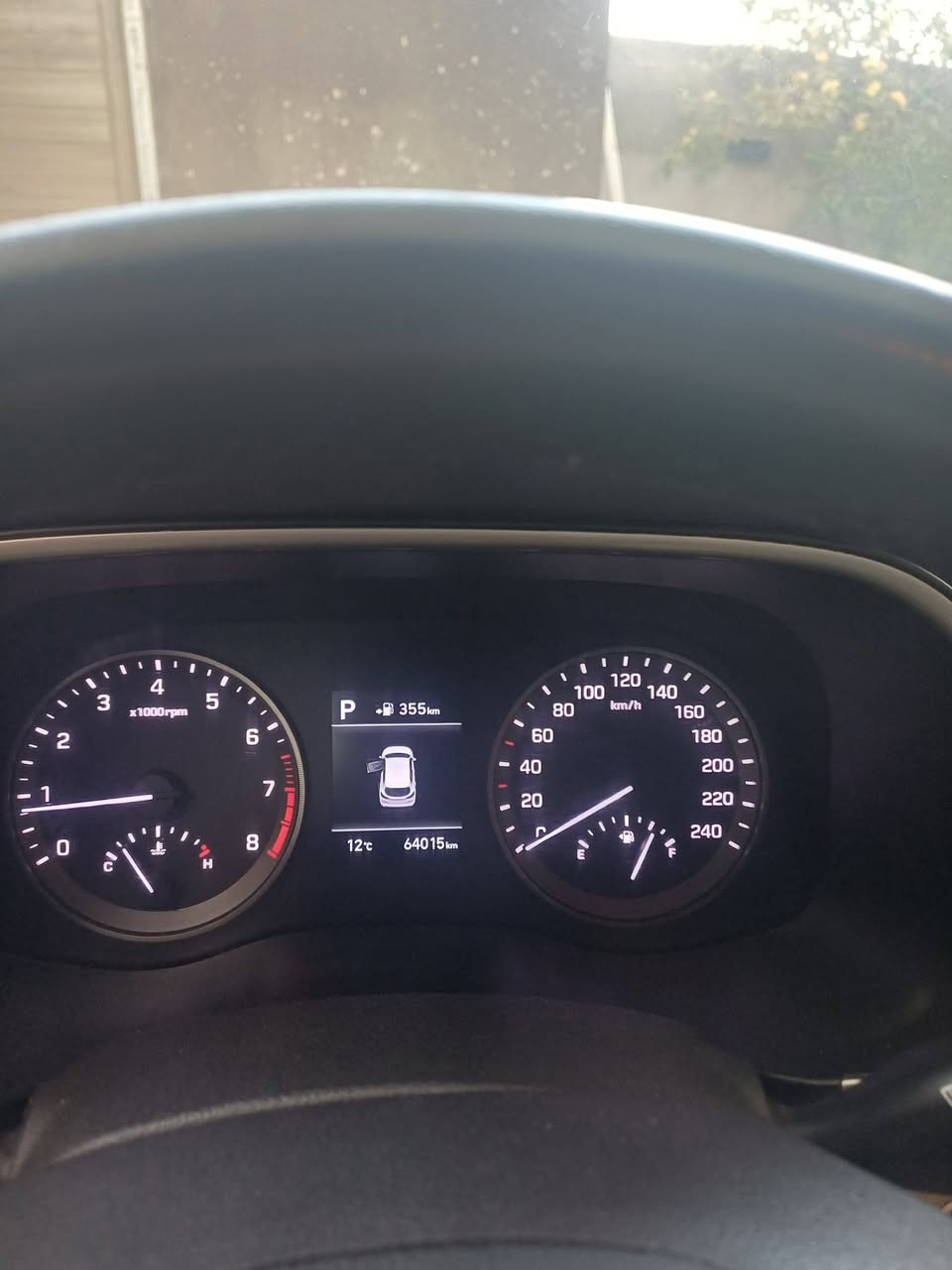 توسان للبيع موديل 2020 عداد المسافه 64 الف كفاله عامه رقم اربيل سنويه منتهيه سعر ٢١٠ دفترين وعشره 
***********
