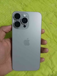 ايفون 15 برو ماكس ايفون 15 برو ماكس   ذاكرة 256  تك شريحه   بطاريه 86 ...