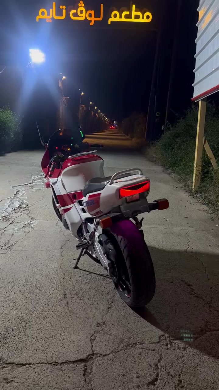 بطح 600 f2 كفاله عامه من تاير تاير كبس مكينه وكير بشرط قوه بشرط كهربائيات كله نضيف سعر خاص مكاني اربيل .. ***********
